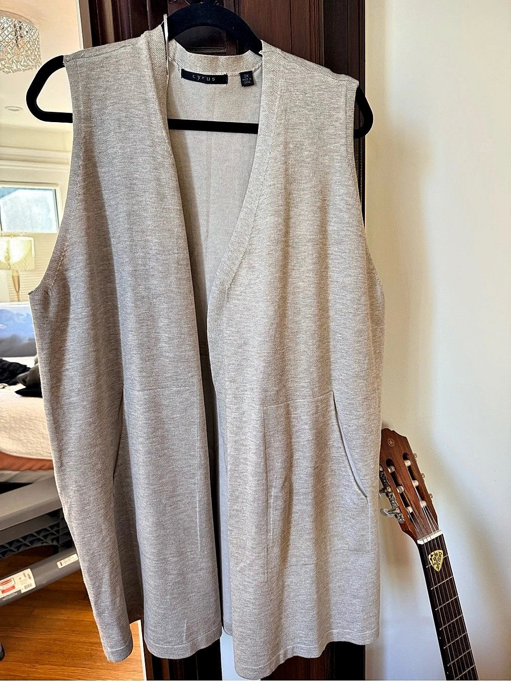 Cyrus Open Front Gray Vest Size 2X Like New